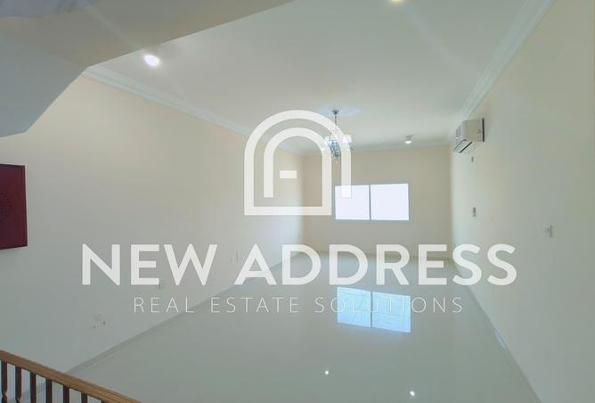 930733 - Property Image 2