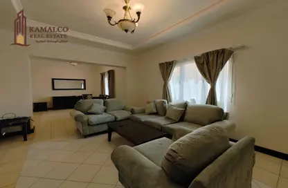 Apartment - 2 Bedrooms - 2 Bathrooms for rent in Al Mansoura - Al Mansoura - Doha