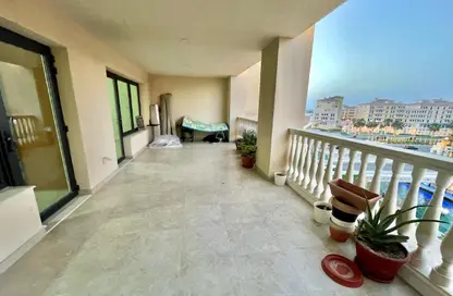 Apartment - 2 Bedrooms - 3 Bathrooms for rent in East Porto Drive - Porto Arabia - The Pearl Island - Doha
