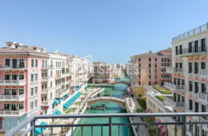 Apartment - 3 Bedrooms - 4 Bathrooms for rent in Carnaval - Qanat Quartier - The Pearl Island - Doha