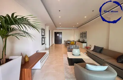 Apartment - 2 Bedrooms - 3 Bathrooms for rent in West Porto Drive - Porto Arabia - The Pearl Island - Doha