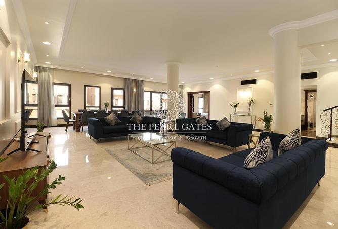 866683 - Property Image 2