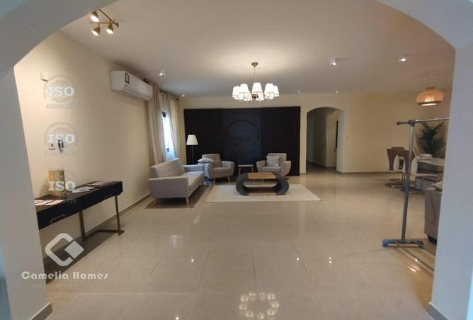 936749 - Property Image 3