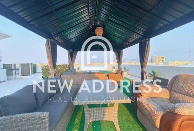 982520 - Property Image 3