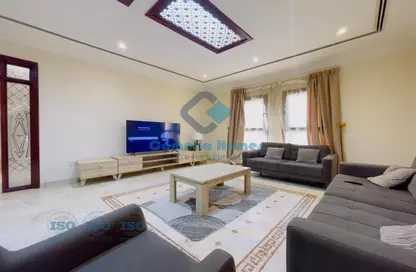 Villa - 4 Bedrooms - 5 Bathrooms for rent in Al Dana st - Muraikh - AlMuraikh - Doha