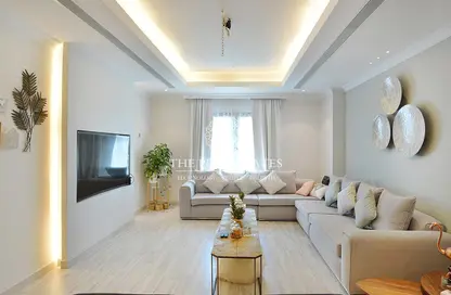 Apartment - 1 Bedroom - 2 Bathrooms for rent in East Porto Drive - Porto Arabia - The Pearl Island - Doha