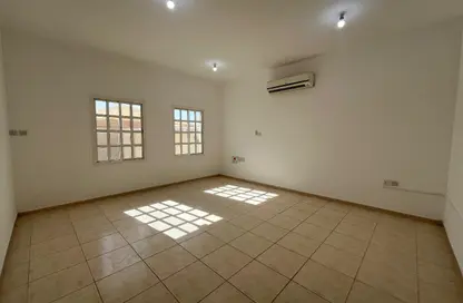 Apartment - Studio - 1 Bathroom for rent in Al Nuaija Street - Al Nuaija - Doha