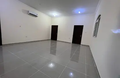 شقة - غرفة نوم - 1 حمام للايجار في شارع النعيجة - غرب الهلال - الهلال - الدوحة