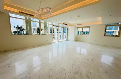 دوبلكس - 4 غرف نوم - 6 حمامات للبيع في كريستال ريزيدنس - جزيرة جيوان - جزيرة اللؤلؤة - الدوحة