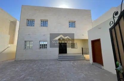 Villa - 6 Bedrooms - 5 Bathrooms for rent in Al Sakhama - Doha