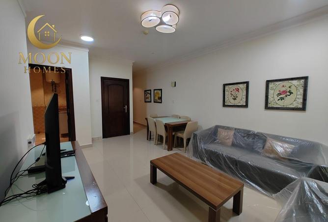 996433 - Property Image 2