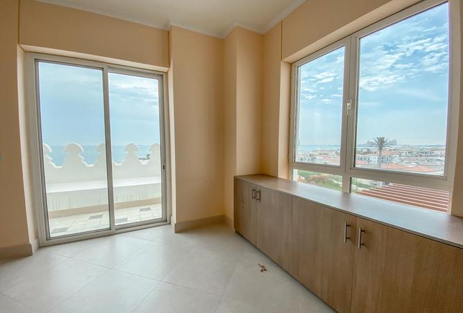 913982 - Property Image 3