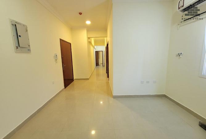 981069 - Property Image 2