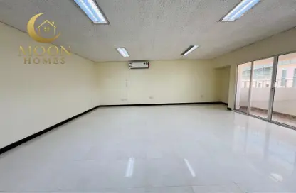 Apartment - 3 Bedrooms - 3 Bathrooms for rent in Al Mansoura - Al Mansoura - Doha