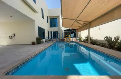Villa - 5 Bedrooms - 5 Bathrooms for rent in Ibn Zaidoun Street - Lejbailat - Doha