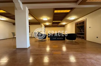 Villa - 6 Bedrooms - 7 Bathrooms for rent in Al Markhiya Street - Al Markhiya - Doha