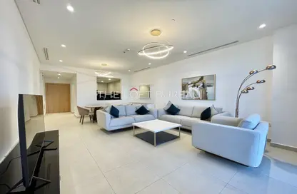 Apartment - 2 Bedrooms - 4 Bathrooms for rent in Floresta Gardens - Floresta Gardens - The Pearl Island - Doha