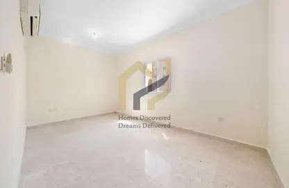 Apartment - 2 Bedrooms - 2 Bathrooms for rent in Al Sadd Road - Al Sadd - Doha