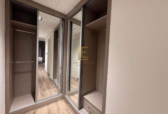 995921 - Property Image 2