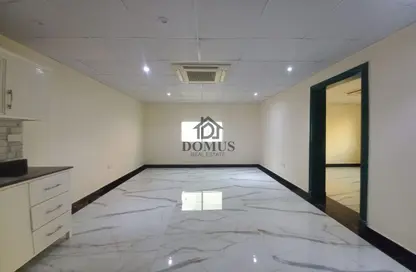 شقة - غرفة نوم - 1 حمام للايجار في شارع ثابت بن زايد - المنصورة - الدوحة