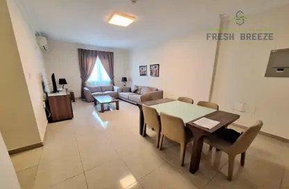 Living / Dining Room image for: Apartment - 3 Bedrooms - 3 Bathrooms for rent in Umm Ghuwailina - Doha, Image 1