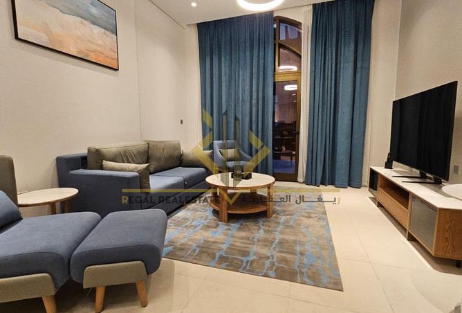 956453 - Property Image 2