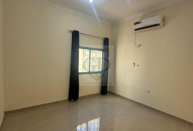 999900 - Property Image 2