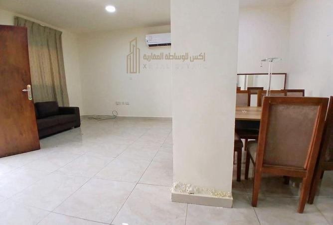 941968 - Property Image 2