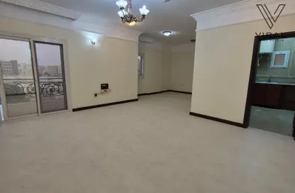 Apartment - 3 Bedrooms - 2 Bathrooms for rent in Anas Street - Fereej Bin Mahmoud North - Fereej Bin Mahmoud - Doha Apartment - 3 Bedrooms - 2 Bathrooms for rent in Anas Street - Fereej Bin Mahmoud North - Fereej Bin Mahmoud - Doha