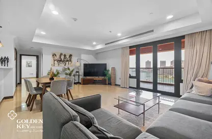 Apartment - 2 Bedrooms - 2 Bathrooms for rent in West Porto Drive - Porto Arabia - The Pearl Island - Doha