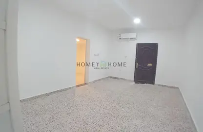 شقة - غرفة نوم - 1 حمام للايجار في المعمورة - المعمورة - الدوحة