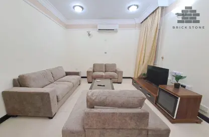Apartment - 2 Bedrooms - 2 Bathrooms for rent in Muntazah 13 - Al Muntazah - Doha