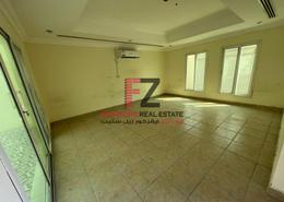صورةغرفة فارغة لـ: فيلا - 7 غرف نوم - 7 حمامات للكراء في شارع  بو هامو - أبو هامور - الدوحة, صورة 1