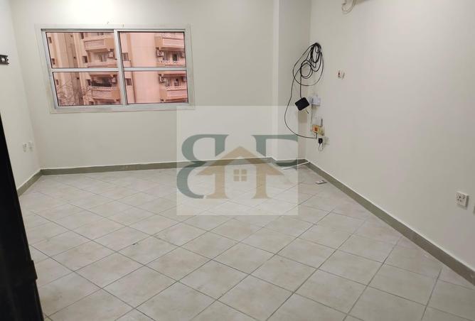 987608 - Property Main Image