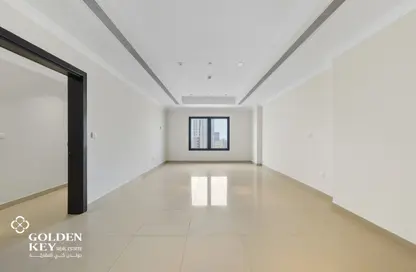 Apartment - 1 Bedroom - 2 Bathrooms for rent in West Porto Drive - Porto Arabia - The Pearl Island - Doha