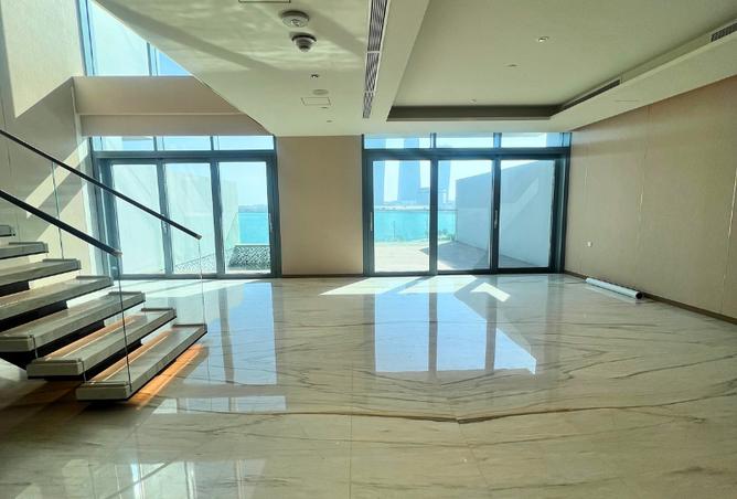 938489 - Property Image 2