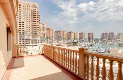 Apartment - 2 Bedrooms - 3 Bathrooms for rent in West Porto Drive - Porto Arabia - The Pearl Island - Doha
