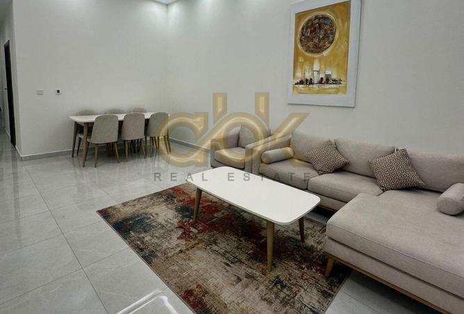 949425 - Property Image 2