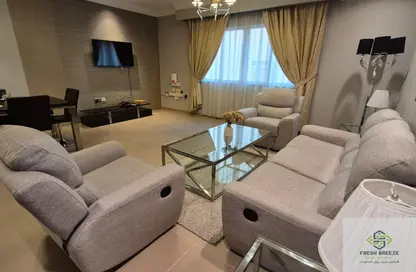 Apartment - 2 Bedrooms - 3 Bathrooms for rent in Al Sadd Road - Al Sadd - Doha