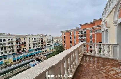 Apartment - 2 Bedrooms - 3 Bathrooms for sale in Carnaval - Qanat Quartier - The Pearl Island - Doha