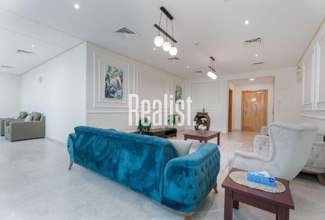 982629 - Property Image 3