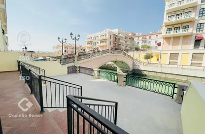 Apartment - 3 Bedrooms - 5 Bathrooms for rent in Murano - Qanat Quartier - The Pearl Island - Doha