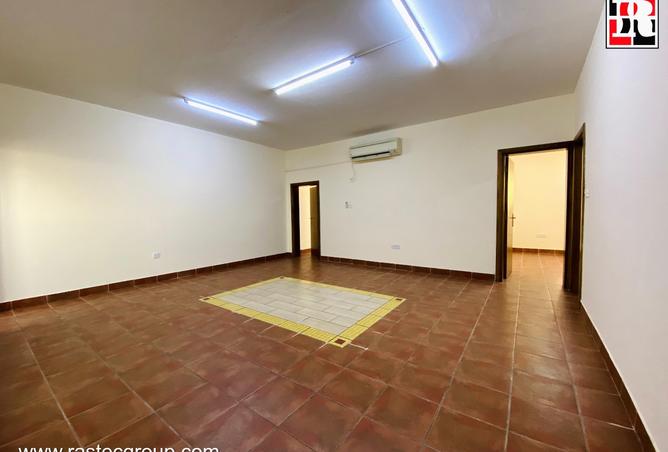 960068 - Property Image 2