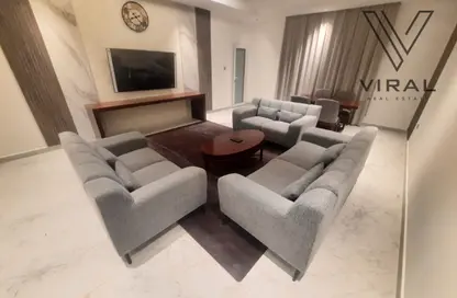 Apartment - 2 Bedrooms - 2 Bathrooms for rent in Al Mansoura - Al Mansoura - Doha