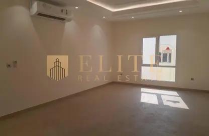 Apartment - 3 Bedrooms - 3 Bathrooms for rent in Al Sadd Road - Al Sadd - Doha