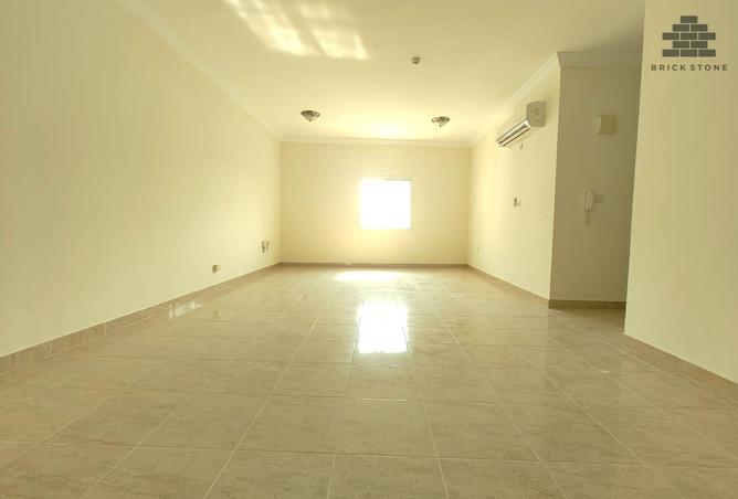 966416 - Property Main Image