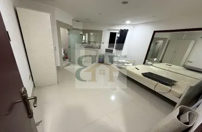 Apartment - Studio - 1 Bathroom for rent in Umm Ghuwalina - Umm Ghuwailina - Doha
