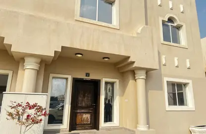 Apartment - 3 Bedrooms - 3 Bathrooms for rent in Souk Al gharaffa - Al Gharrafa - Doha