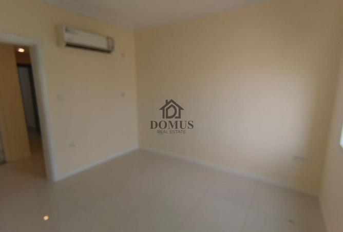 977717 - Property Image 3
