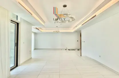Apartment - 2 Bedrooms - 4 Bathrooms for rent in Gewan Island - The Pearl Island - Doha